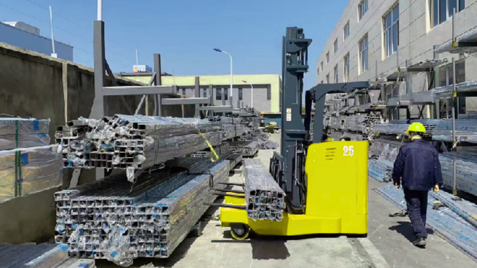 3 ton four way reach truck 3 ton four way reach truck